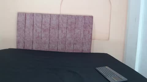 sweet_sofi20 online show from April 2, 2026, 2:04 pm