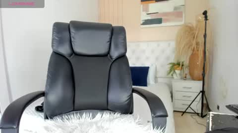 Snapshot of sweet_starxx chatting on July 14, 2026, 7:08 pm Yeileen online show from July 14, 2026, 7:08 pm
