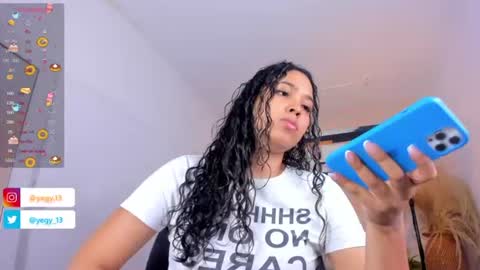 Snapshot of sweet_starxx chatting on August 2, 2026, 12:09 am Yeileen online show from August 2, 2026, 12:09 am