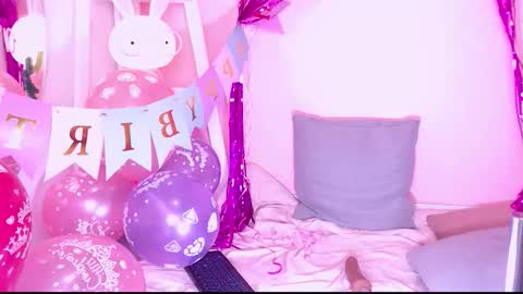 SUSIE online show from November 18, 2025, 9:30 pm