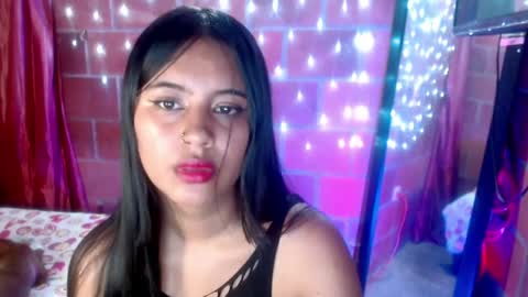 Snapshot of sweet_susy999 chatting on January 19, 2025, 2:04 am susy 222 online show from January 19, 2025, 2:04 am