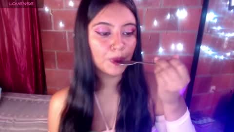 Snapshot of sweet_susy999 chatting on February 5, 2025, 10:33 pm susy 222 online show from February 5, 2025, 10:33 pm