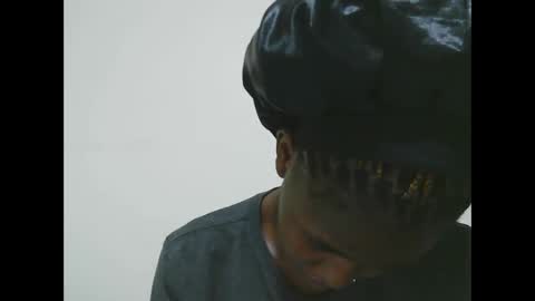 Tatty online show from February 28, 2025, 10:39 pm