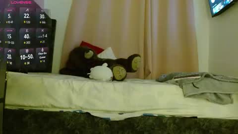 Laura Lombardi online show from August 5, 2026, 3:53 am