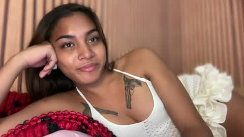 Snapshot of sweet_trishaxx chatting on July 27, 2026, 12:01 pm Trisha online show from July 27, 2026, 12:01 pm