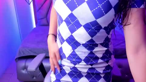 sweet_venus4 online show from December 27, 2024, 6:53 pm