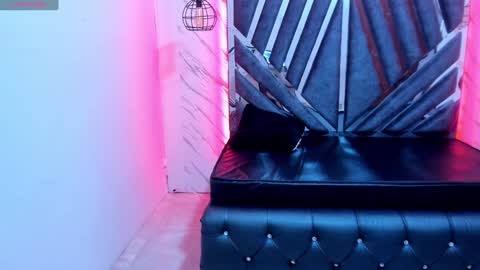 sweet_venus4 online show from December 31, 2024, 11:28 pm