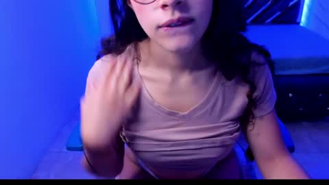 sweet_venus4 online show from January 16, 2025, 6:37 pm