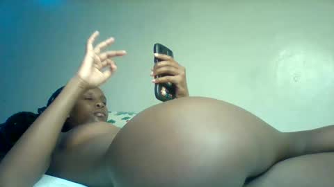 Sexy petite online show from September 27, 2025, 7:19 pm