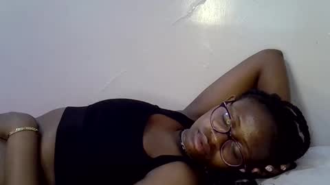 Snapshot of sweet_zarah chatting on April 21, 2026, 2:51 am sweet_zarah online show from April 21, 2026, 2:51 am