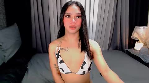 bea takashi  online show from October 6, 2025, 8:45 am