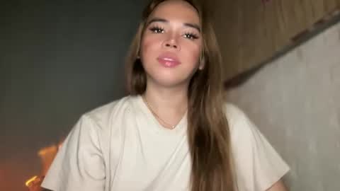 Snapshot of sweetalexa19 chatting on December 2, 2024, 5:48 am alexa your one and only queen online show from December 2, 2024, 5:48 am