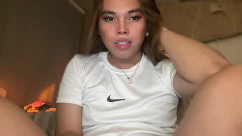 Snapshot of sweetalexa19 chatting on December 18, 2024, 6:10 am alexa your one and only queen online show from December 18, 2024, 6:10 am