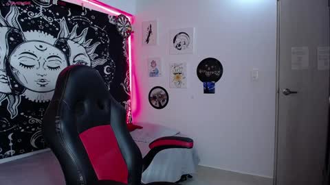 sweetbitter_ online show from January 27, 2025, 8:28 pm