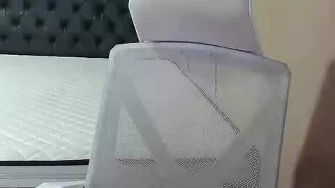 sweetcamille69 online show from February 26, 2025, 11:41 am