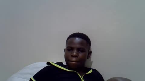 sweetcammilla online show from October 17, 2025, 6:43 pm