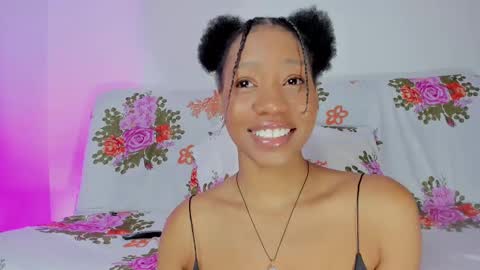 Snapshot of sweetcocoaa chatting on February 21, 2025, 11:44 am Tell me Salome online show from February 21, 2025, 11:44 am