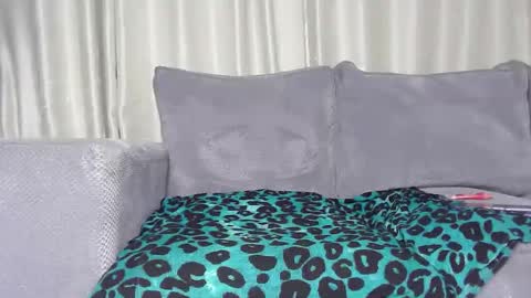 sweetcrazycarl online show from January 7, 2026, 2:52 pm