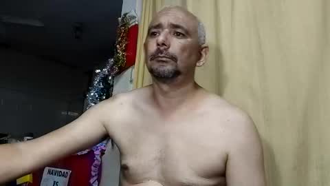 sweetcuervo independent model online show from December 21, 2024, 4:09 am