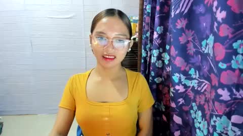 SOPHIA online show from March 12, 2025, 4:19 am