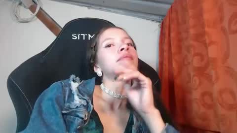 sweetdam12 online show from February 13, 2025, 8:24 pm