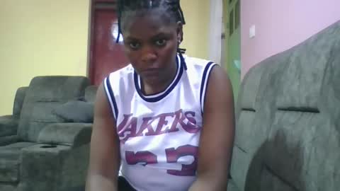 Snapshot of sweetdarkskin chatting on September 29, 2025, 8:41 am CLARIS online show from September 29, 2025, 8:41 am