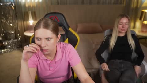 Amelia online show from October 7, 2025, 2:14 pm