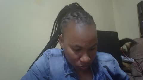 sweetdiva2012 online show from February 24, 2026, 4:32 am