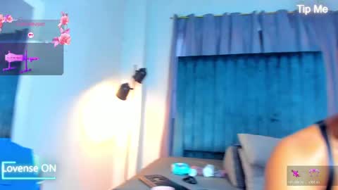 Snapshot of sweetebony_69 chatting on May 27, 2026, 11:40 am Mia online show from May 27, 2026, 11:40 am