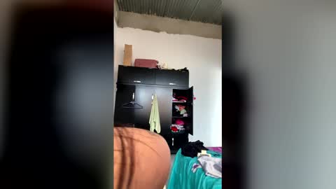sweetest_sunflower online show from May 12, 2026, 1:41 pm