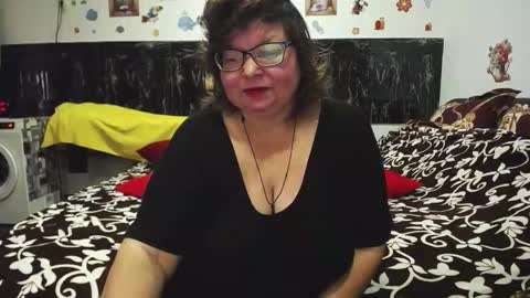 Snapshot of sweetestmilf4you chatting on February 27, 2026, 8:47 am sweetestmilf4you online show from February 27, 2026, 8:47 am