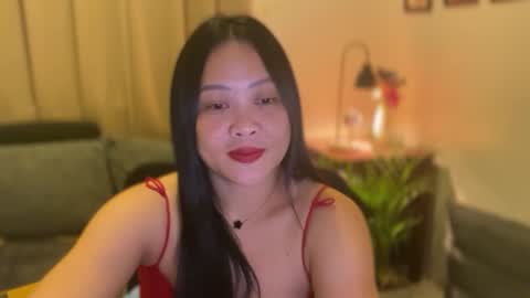 Snapshot of sweetestsmile_ chatting on November 4, 2025, 1:54 pm Khaye online show from November 4, 2025, 1:54 pm