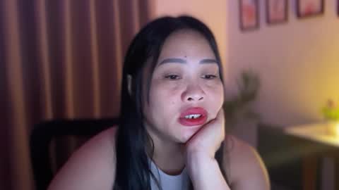 Snapshot of sweetestsmile_ chatting on February 21, 2026, 3:24 pm Khaye online show from February 21, 2026, 3:24 pm