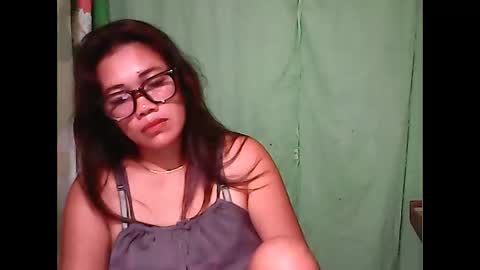 Snapshot of sweetflower4u chatting on February 13, 2026, 8:43 am sweetflower4u online show from February 13, 2026, 8:43 am