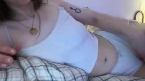 sweetgirl7000 online show from February 1, 2026, 3:43 pm