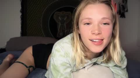 Snapshot of sweetgracee chatting on December 27, 2024, 7:18 am sweetgracee online show from December 27, 2024, 7:18 am