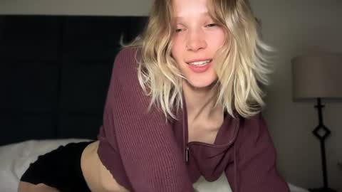 Snapshot of sweetgracee chatting on January 28, 2025, 5:00 am sweetgracee online show from January 28, 2025, 5:00 am