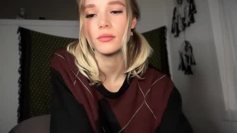 Snapshot of sweetgracee chatting on February 14, 2025, 6:12 am sweetgracee online show from February 14, 2025, 6:12 am