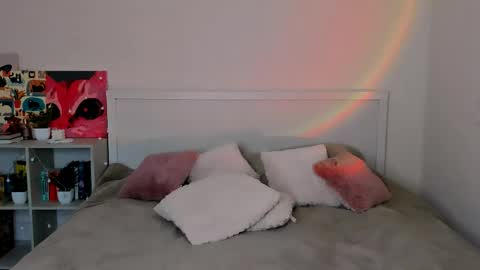 Hannah online show from April 24, 2026, 2:41 pm