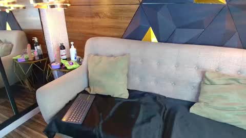 violeta online show from November 8, 2025, 11:10 am