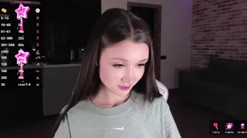 Snapshot of sweetiebones chatting on December 15, 2024, 3:09 pm bratty gf online show from December 15, 2024, 3:09 pm