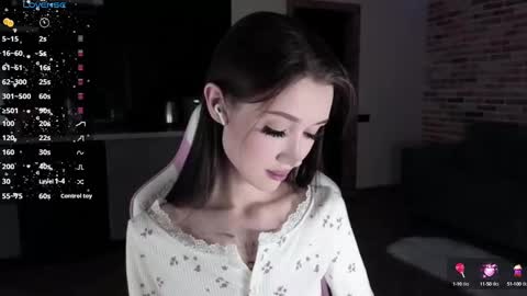 Snapshot of sweetiebones chatting on January 31, 2025, 1:12 pm bratty gf online show from January 31, 2025, 1:12 pm