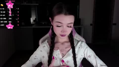 Snapshot of sweetiebones chatting on February 24, 2025, 3:12 am bratty gf online show from February 24, 2025, 3:12 am