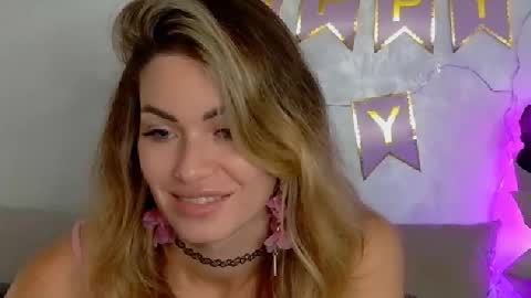 Daddy Babby Girl online show from September 20, 2025, 9:43 am