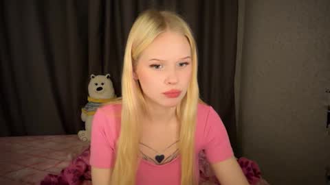 sweetie Lisa3 online show from January 5, 2025, 12:31 pm