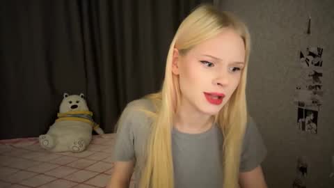 sweetie Lisa3 online show from January 8, 2025, 4:34 am