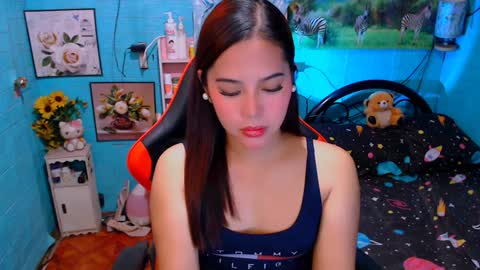 Nicole online show from January 18, 2025, 4:37 am