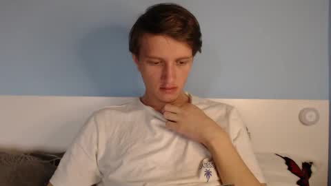 Snapshot of sweetietwin chatting on February 25, 2026, 8:46 am CAT online show from February 25, 2026, 8:46 am