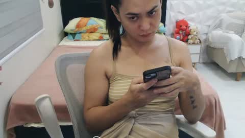 Snapshot of sweetjhenn69 chatting on June 18, 2026, 1:06 am sweetjhenn69 online show from June 18, 2026, 1:06 am
