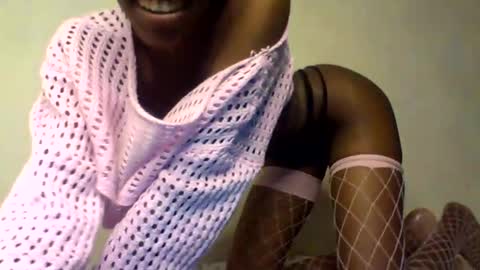 Snapshot of sweetkola1 chatting on January 16, 2026, 4:49 am sweetkola online show from January 16, 2026, 4:49 am